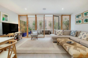 Spacious 3-Bed Townhouse in Hammersmith - Near Olympia, Apollo & Kensington